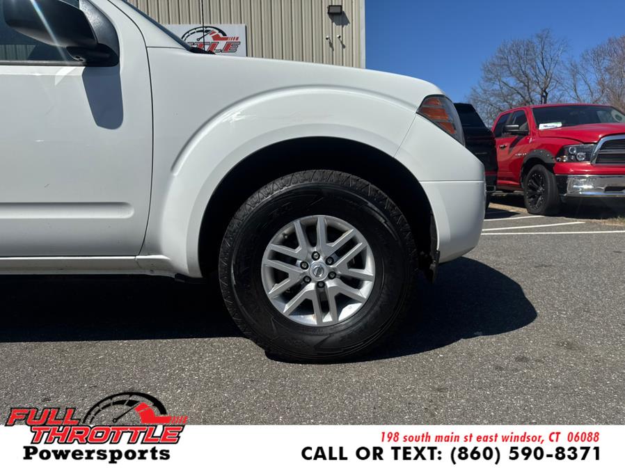 2016 Nissan Frontier 4WD Crew Cab SWB Auto PRO-4X photo