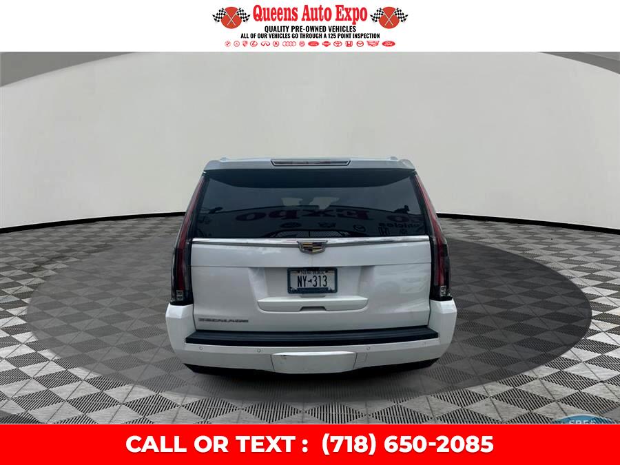 2017 Cadillac Escalade 4WD 4dr Luxury photo