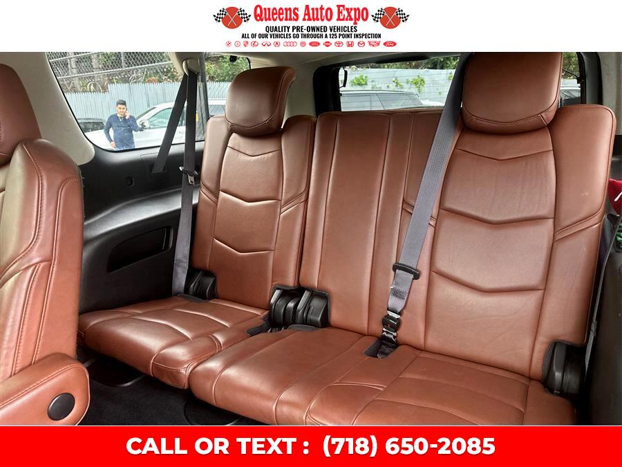 2017 Cadillac Escalade 4WD 4dr Luxury photo