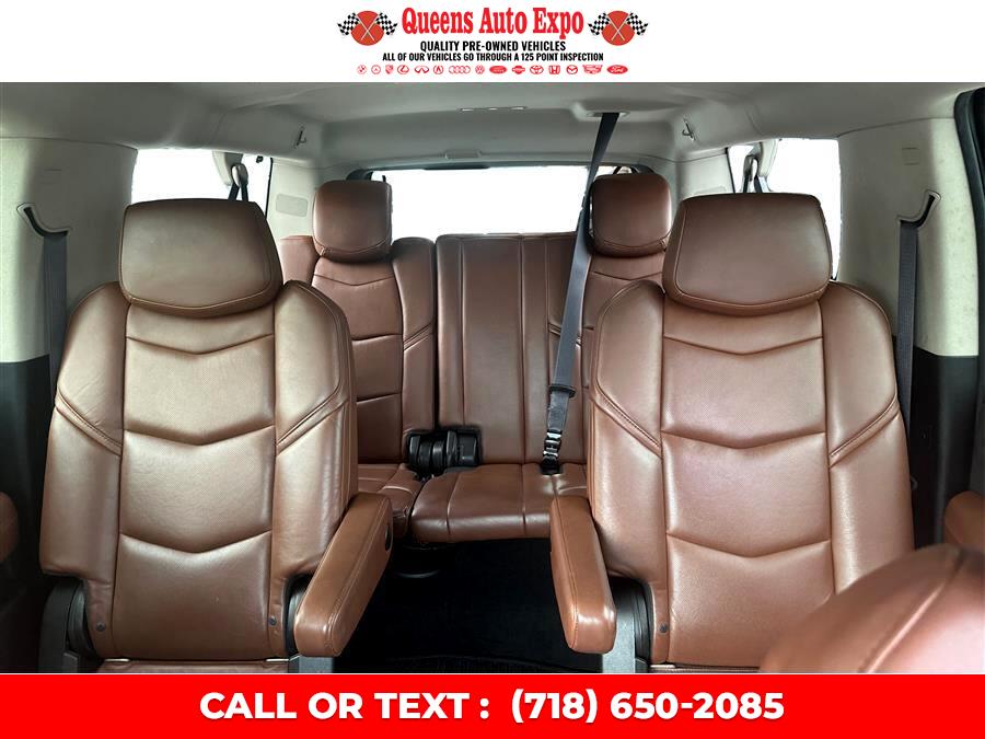 2017 Cadillac Escalade 4WD 4dr Luxury photo