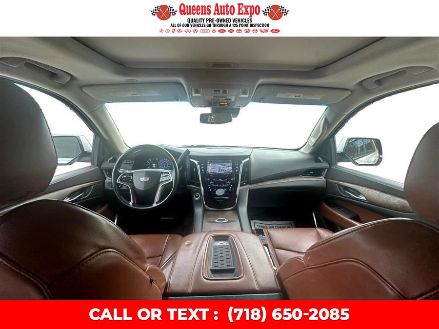 2017 Cadillac Escalade 4WD 4dr Luxury photo