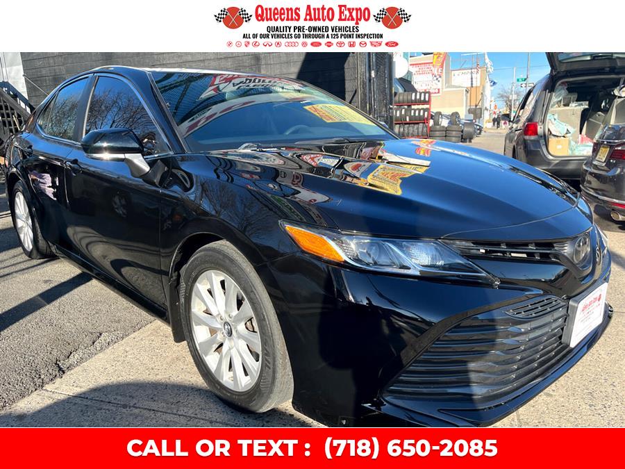 2018 Toyota Camry LE photo