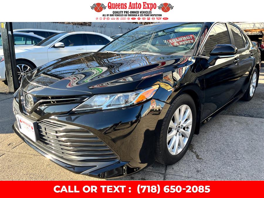2018 Toyota Camry LE photo