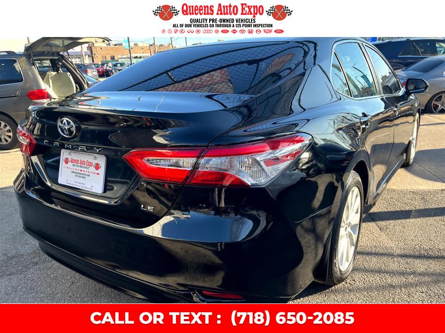 2018 Toyota Camry LE photo