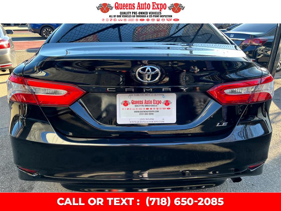 2018 Toyota Camry LE photo