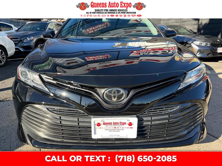 2018 Toyota Camry LE photo