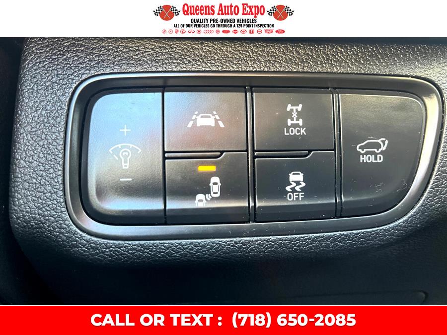 2019 Hyundai Santa Fe SEL 2.4 AWD photo