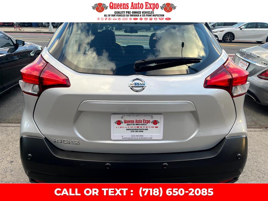 2020 Nissan Kicks S photo