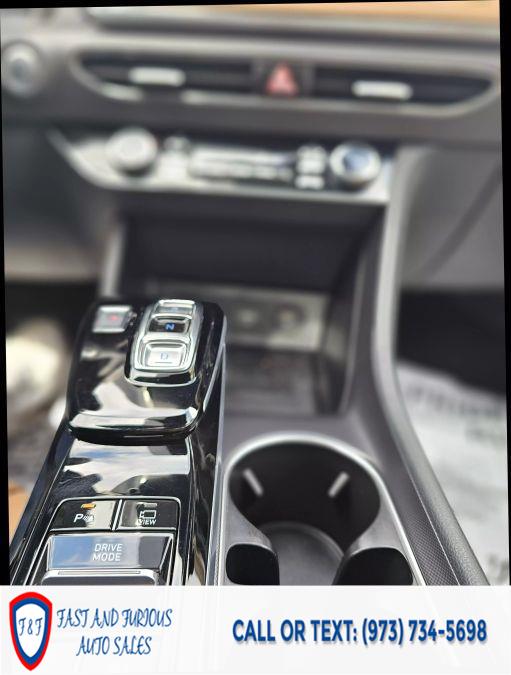 2021 Hyundai Sonata Limited Sedan 4D photo