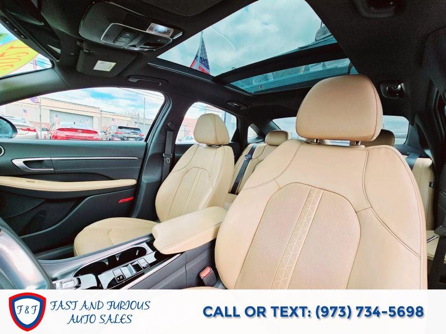 2021 Hyundai Sonata Limited Sedan 4D photo