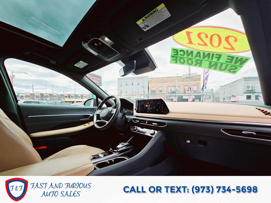 2021 Hyundai Sonata Limited Sedan 4D photo
