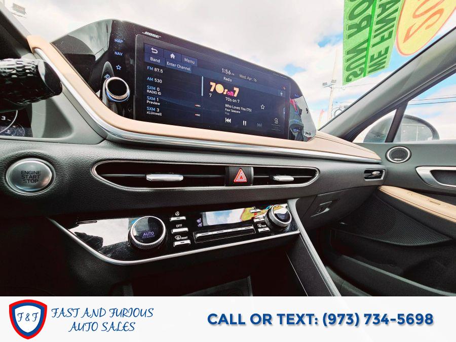 2021 Hyundai Sonata Limited Sedan 4D photo