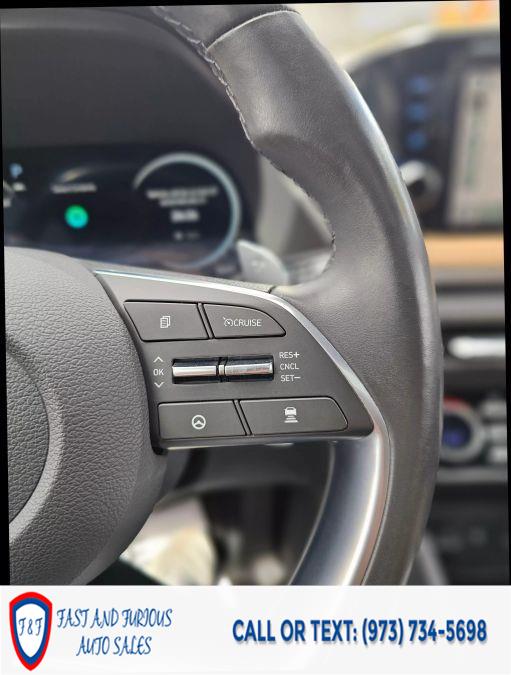 2021 Hyundai Sonata Limited Sedan 4D photo