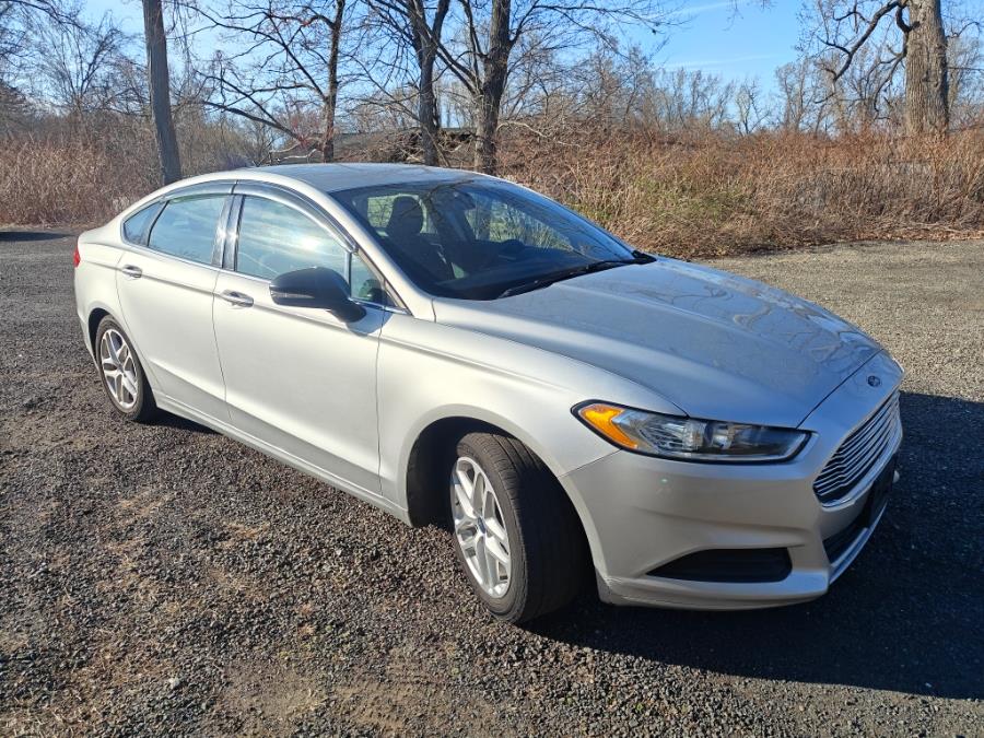 2016 Ford Fusion 4dr Sdn SE FWD photo