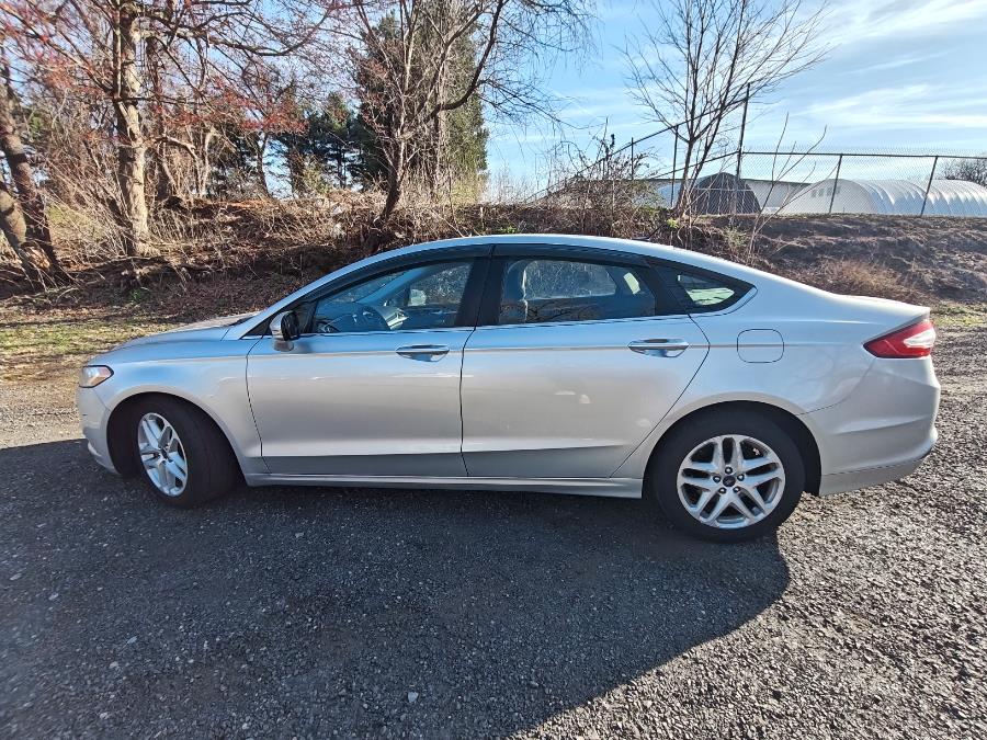 2016 Ford Fusion 4dr Sdn SE FWD photo