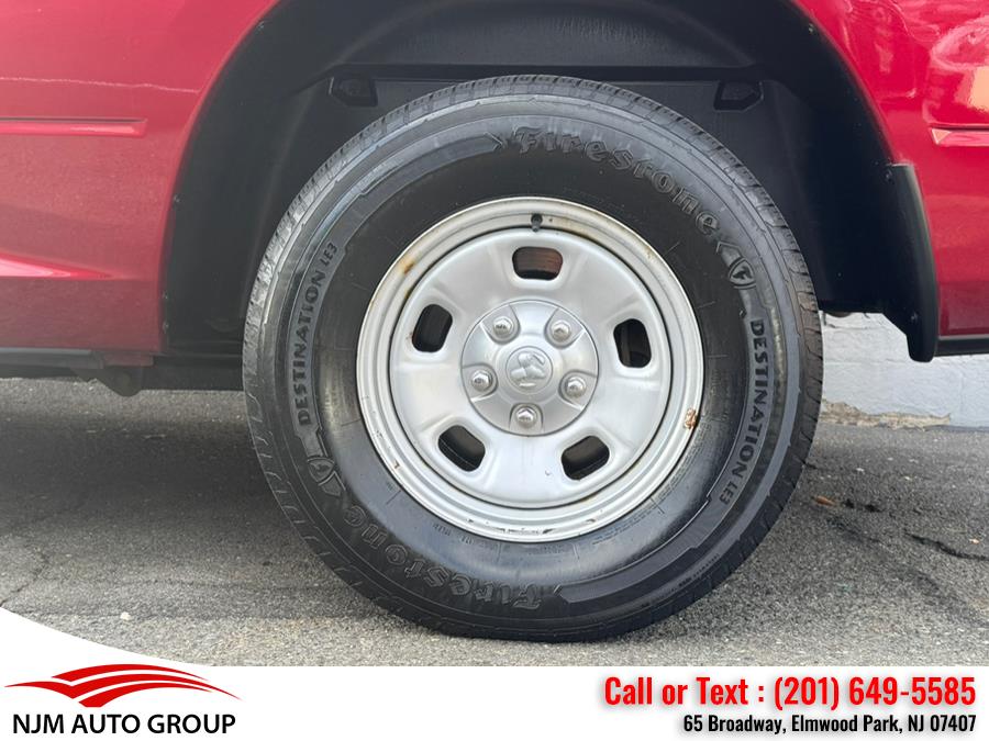 2015 RAM 1500 4WD Crew Cab 140.5