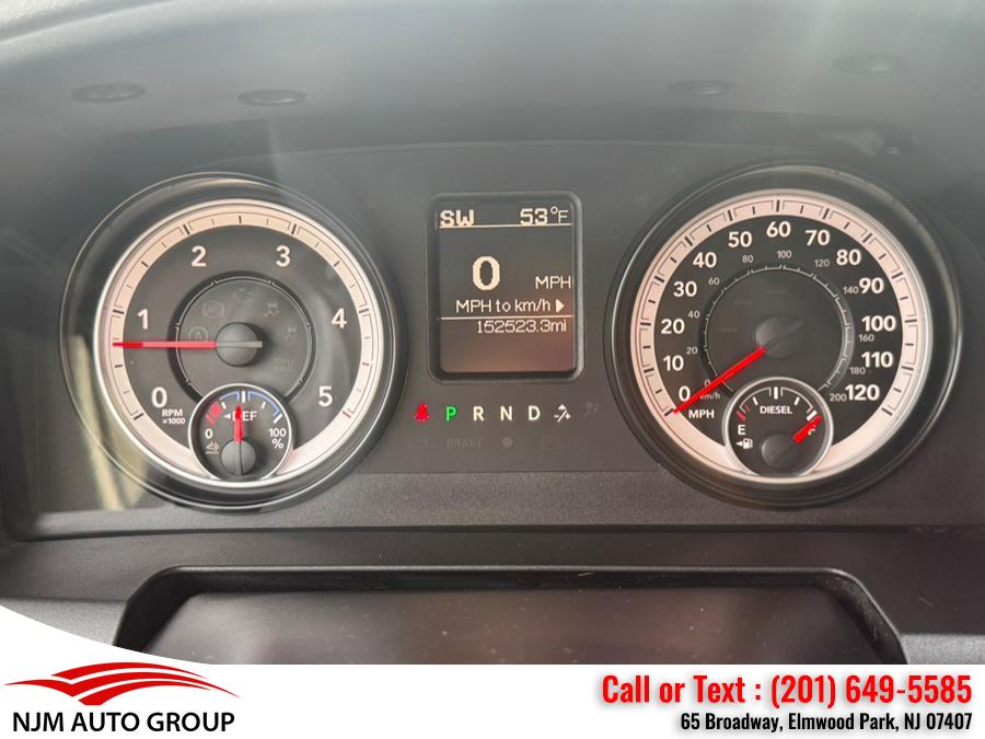 2015 RAM 1500 4WD Crew Cab 140.5