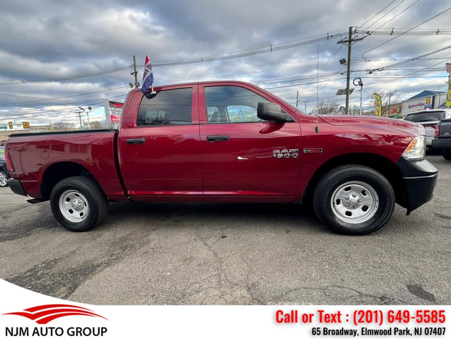2015 RAM 1500 4WD Crew Cab 140.5