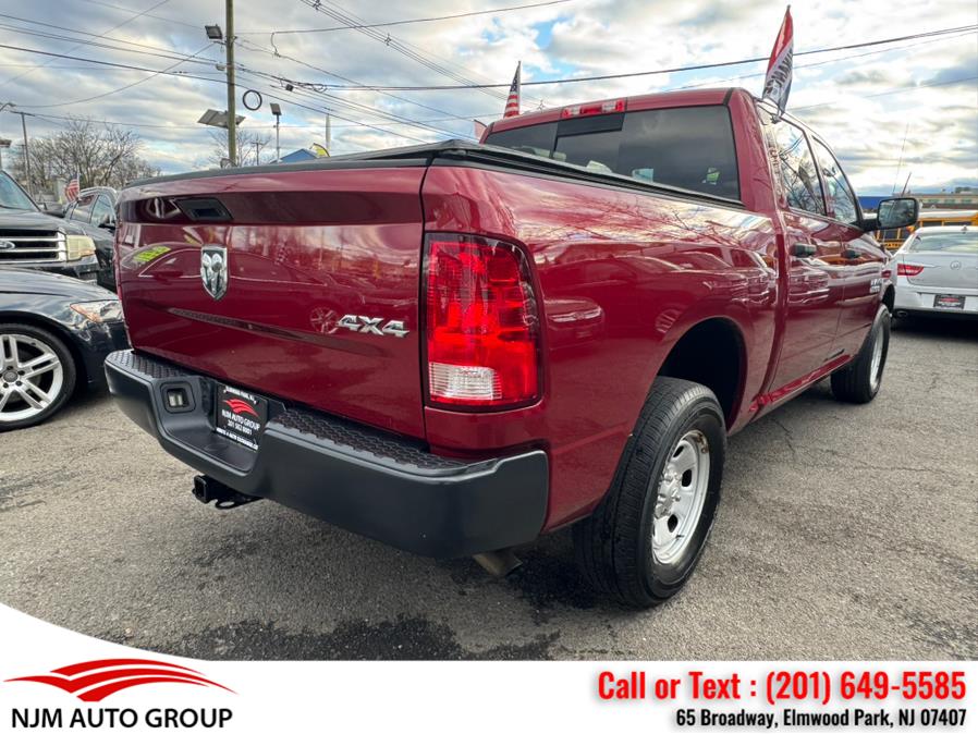 2015 RAM 1500 4WD Crew Cab 140.5