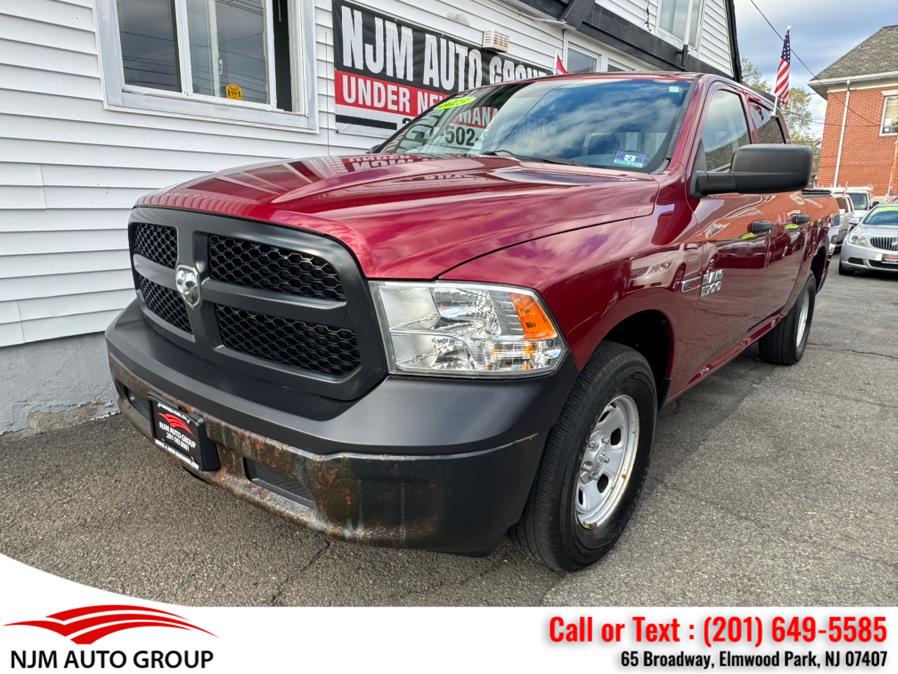 2015 RAM 1500 4WD Crew Cab 140.5