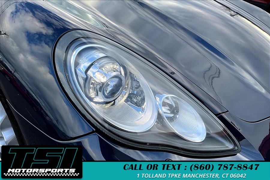 2011 Porsche Panamera Turbo photo