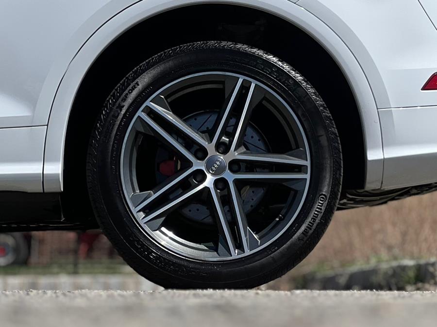 2020 Audi SQ5 Premium Plus 3.0 TFSI quattro photo