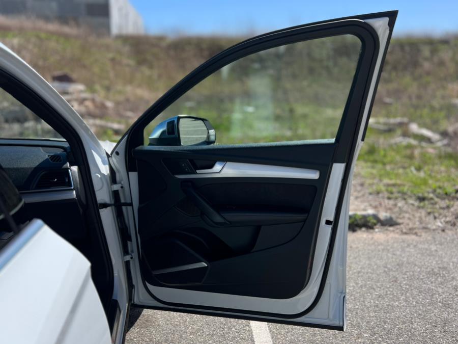 2020 Audi SQ5 Premium Plus 3.0 TFSI quattro photo