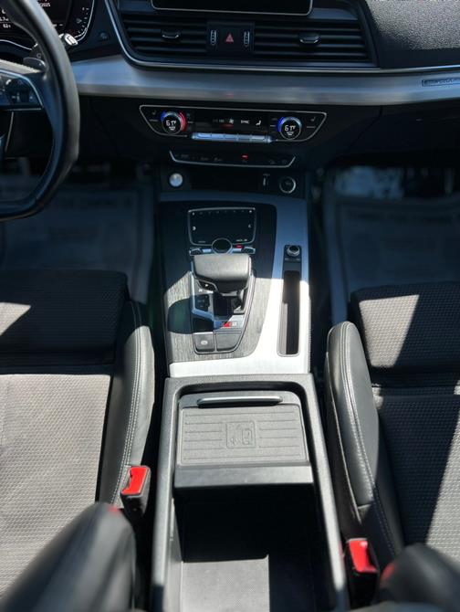 2020 Audi SQ5 Premium Plus 3.0 TFSI quattro photo