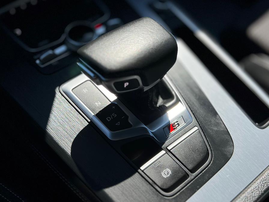 2020 Audi SQ5 Premium Plus 3.0 TFSI quattro photo