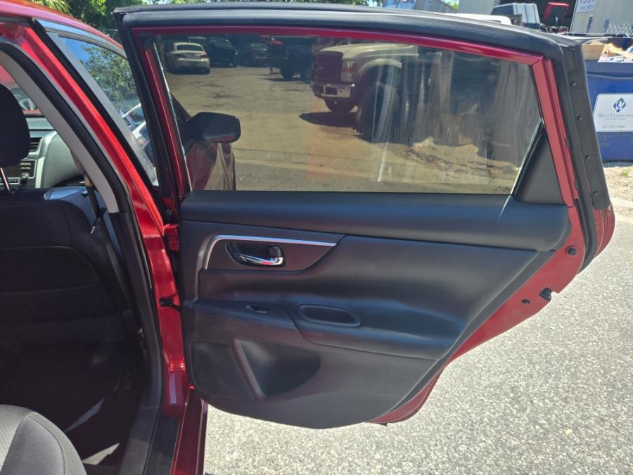 2016 Nissan Altima 4dr Sdn I4 2.5 SV photo