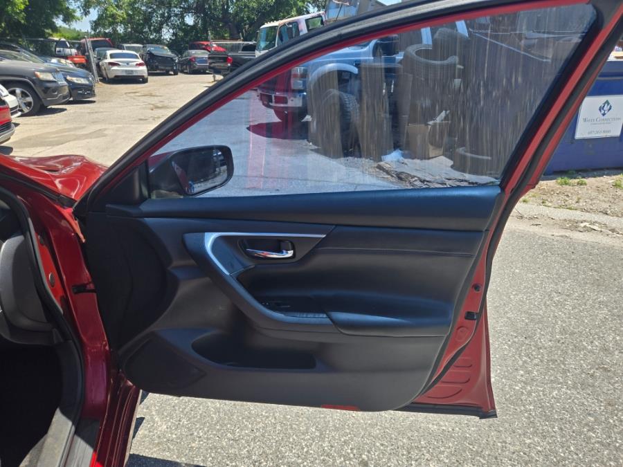2016 Nissan Altima 4dr Sdn I4 2.5 SV photo