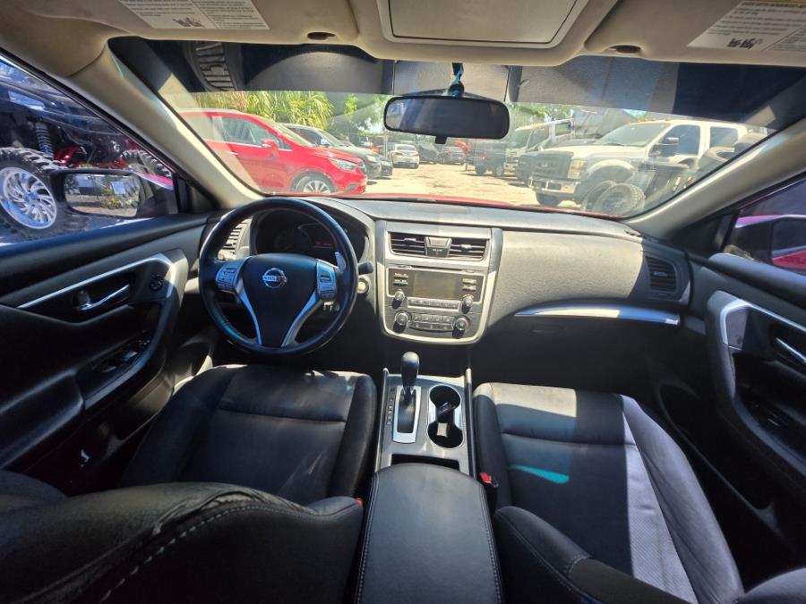 2016 Nissan Altima 4dr Sdn I4 2.5 SV photo