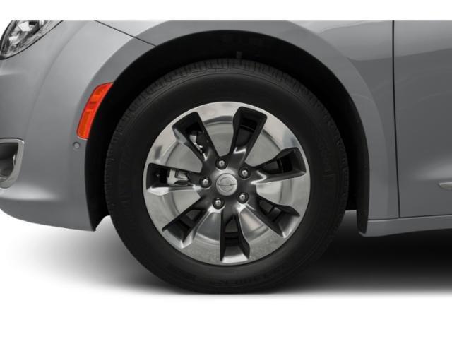 2018 Chrysler Pacifica Hybrid Touring Plus photo