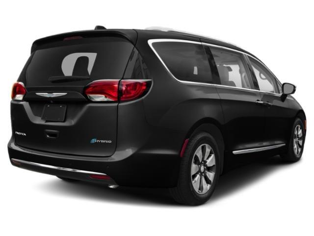 2018 Chrysler Pacifica Hybrid Touring Plus photo