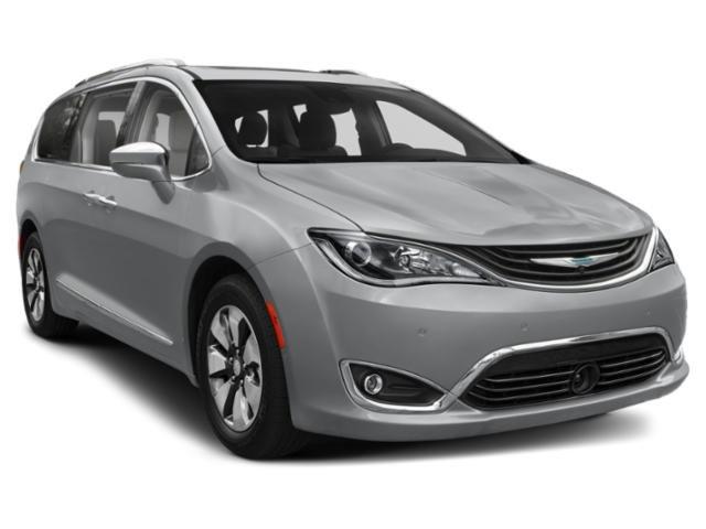 2018 Chrysler Pacifica Hybrid Touring Plus photo