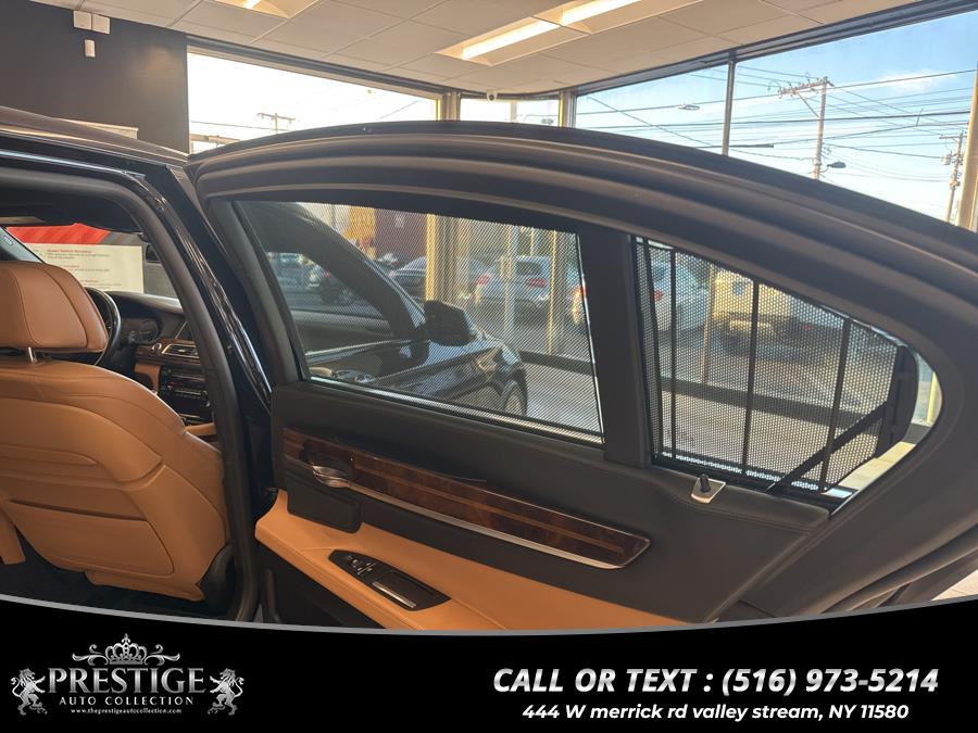 2015 BMW 7-Series 4dr Sdn 750Li xDrive AWD photo