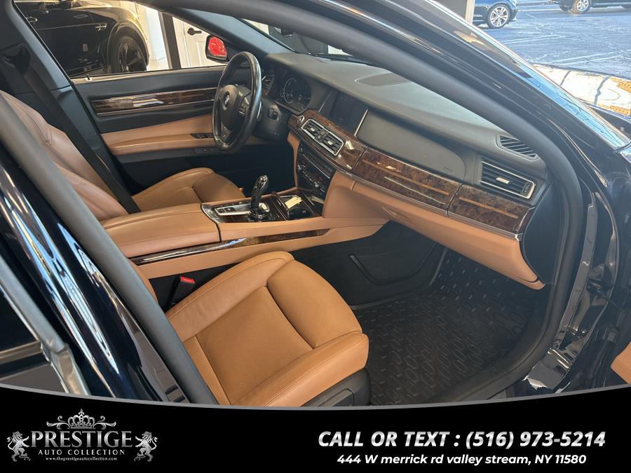 2015 BMW 7-Series 4dr Sdn 750Li xDrive AWD photo