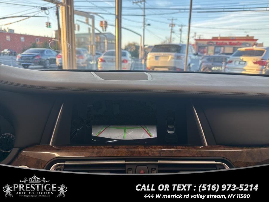 2015 BMW 7-Series 4dr Sdn 750Li xDrive AWD photo