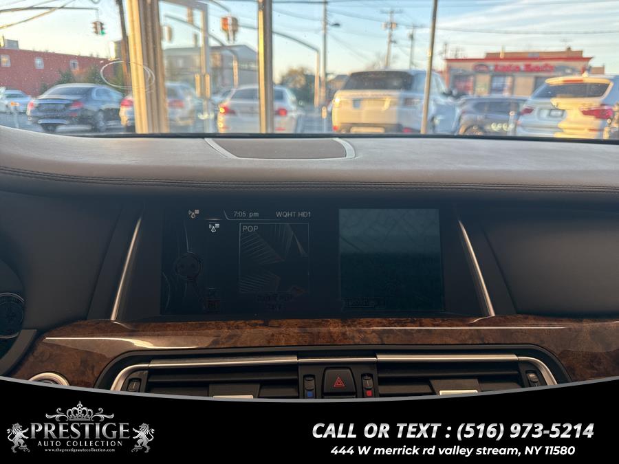 2015 BMW 7-Series 4dr Sdn 750Li xDrive AWD photo
