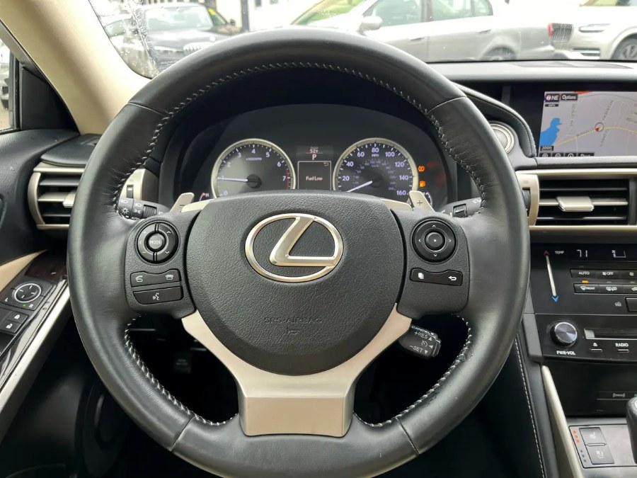 2014 Lexus IS 250 photo