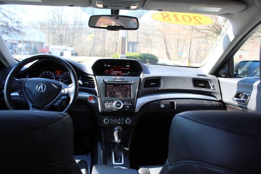 2018 Acura ILX Sedan w/Technology Plus Pkg photo