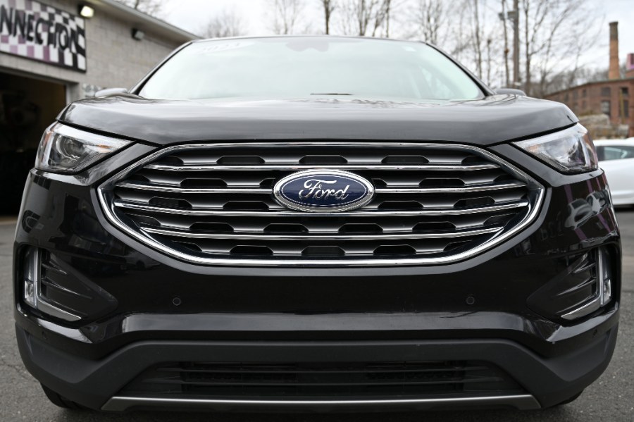 2023 Ford Edge Titanium AWD photo