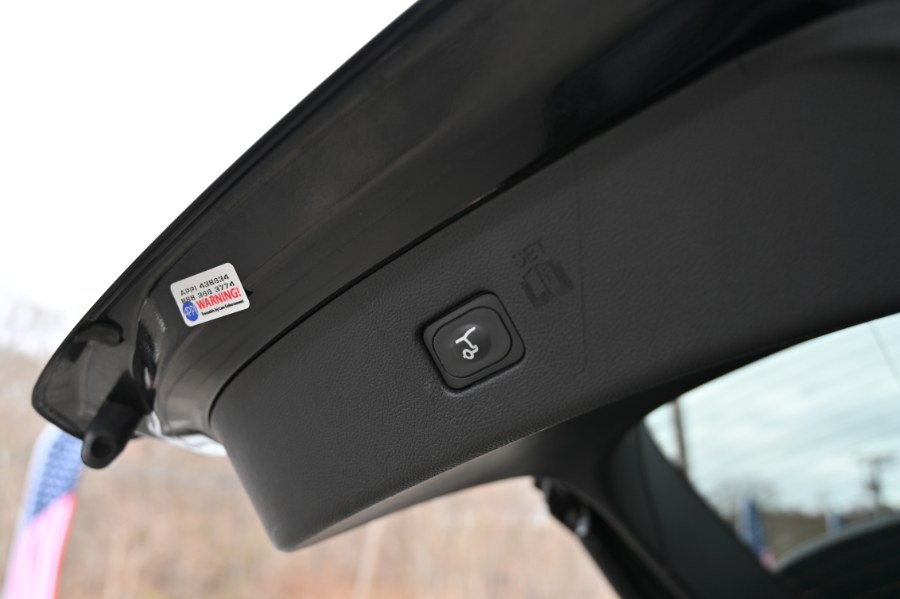 2023 Ford Edge Titanium AWD photo