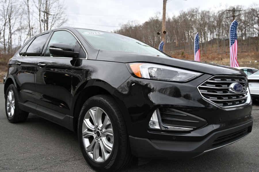 2023 Ford Edge Titanium AWD photo