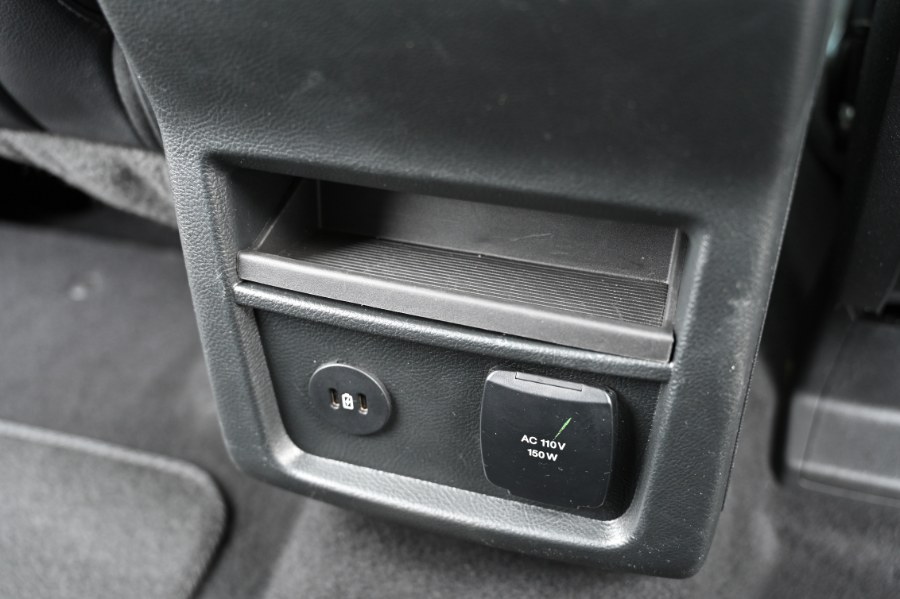 2023 Ford Edge Titanium AWD photo