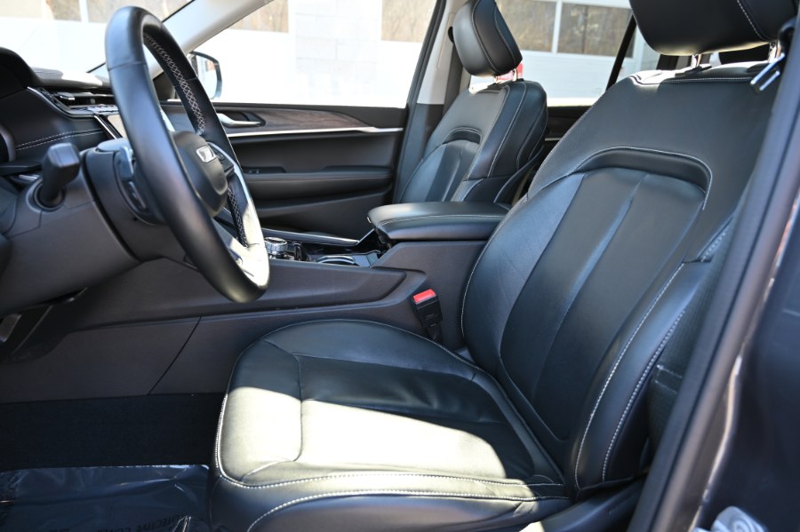2022 Jeep Grand Cherokee Limited 4x4 photo