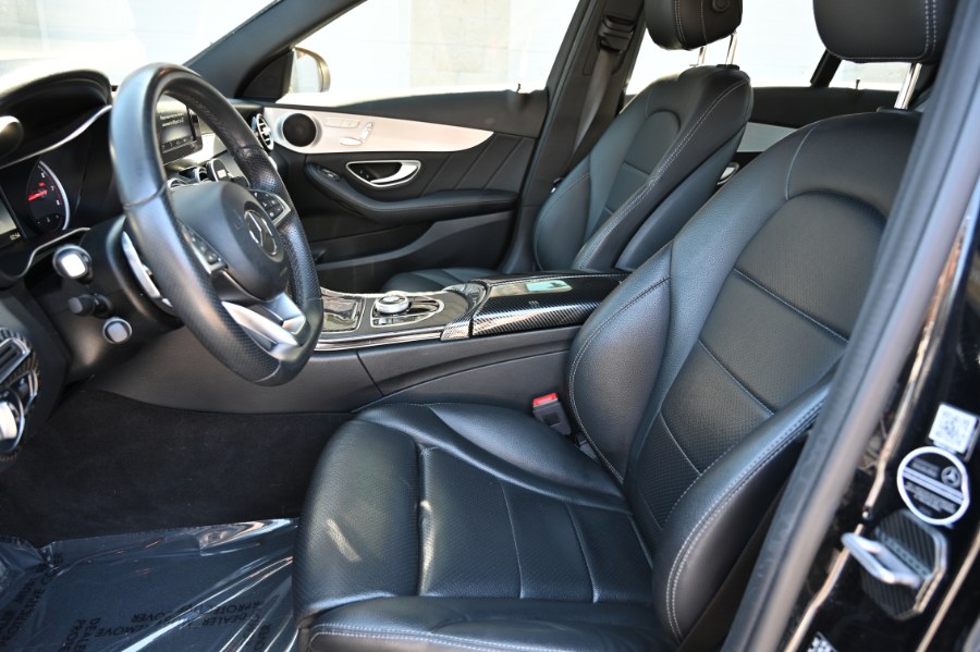 2018 Mercedes-Benz C-Class C 300 4MATIC Sedan photo