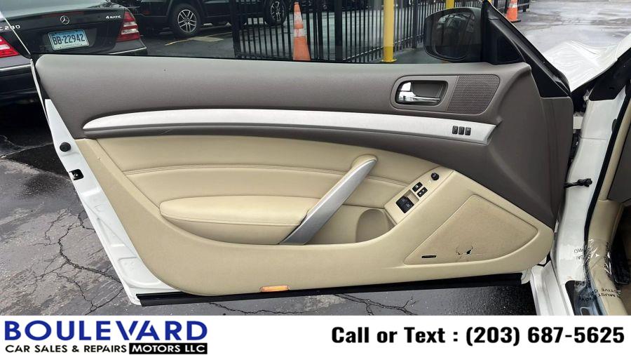 2009 Infiniti Integra x photo