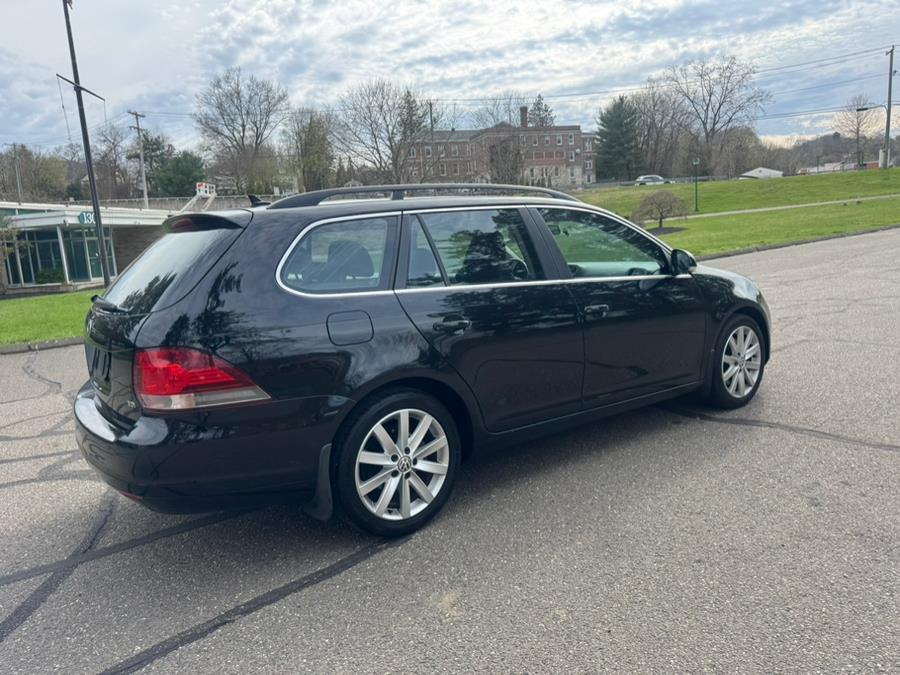 2013 Volkswagen Jetta SportWagen TDI photo