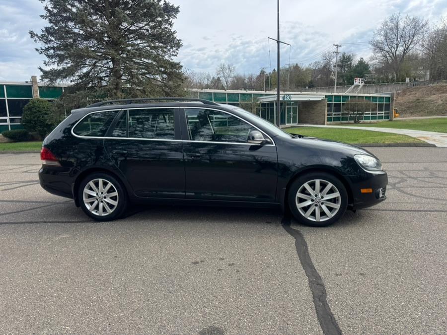 2013 Volkswagen Jetta SportWagen TDI photo